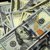 Dólar sube y Bolsa cae