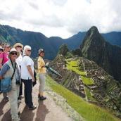 Turismo extranjero y exportaciones avanzan
